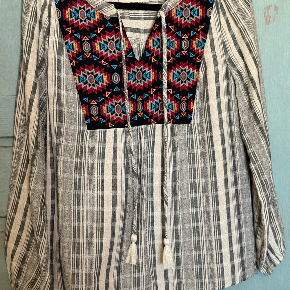 Savanna Jane Multicolor Embroidered‎ Blouse